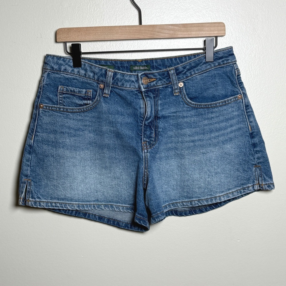 Wild Fable‎ Womens Mid Rise Jean Shorts Small Blue Cotton Stretch Festival Indie